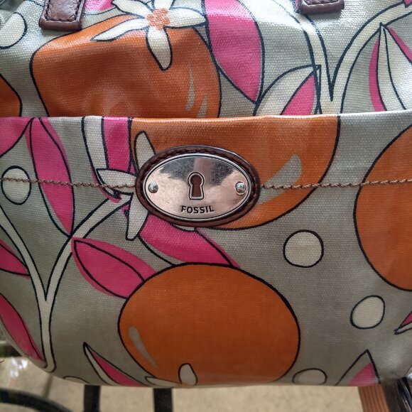 Fossil Key-Per Coated Canvas Crossbody Bag. - Picture 3 of 11